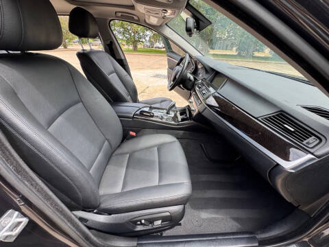 2015 BMW 5 Series 528i