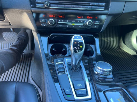 2016 BMW 5 Series 528i