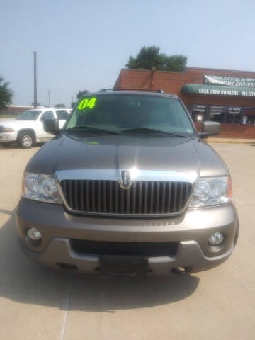 2004 Lincoln Navigator for sale at Arak Auto Sales - Arak Auto Broker in Kankakee IL