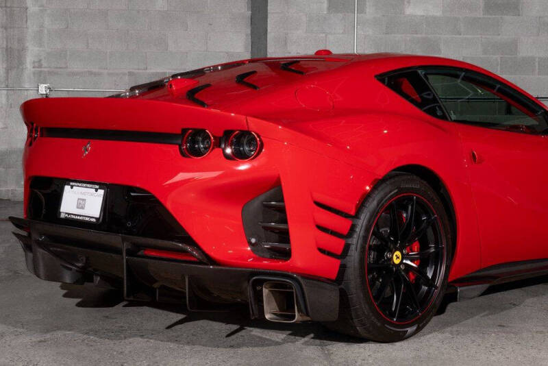 2022 Ferrari 812 Competizione