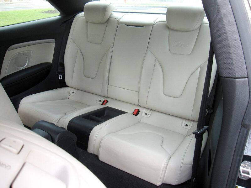 2011 Audi S5 4.2 quattro Prestige