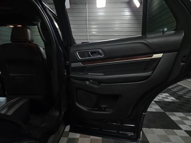 2017 Ford Explorer Platinum