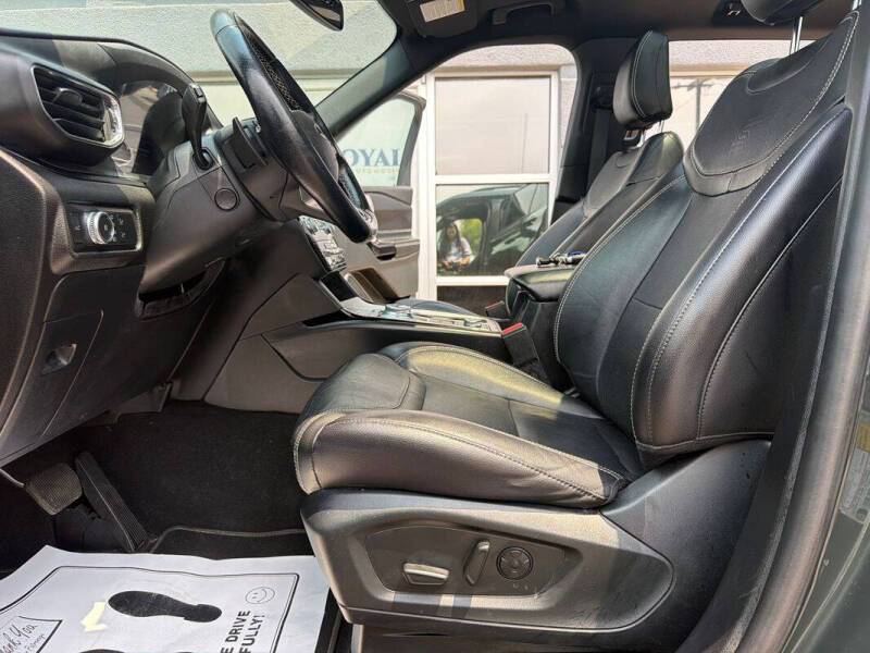 2022 Ford Explorer ST
