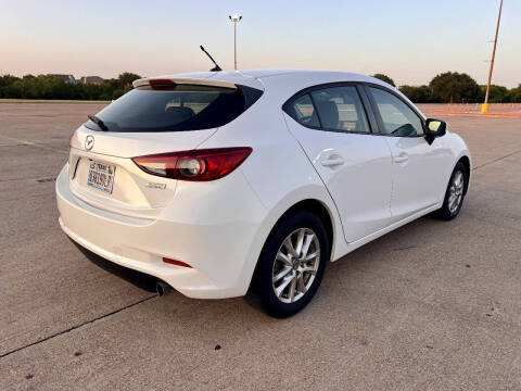 2017 Mazda MAZDA3 Sport