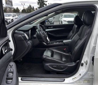 2017 Nissan Maxima Platinum