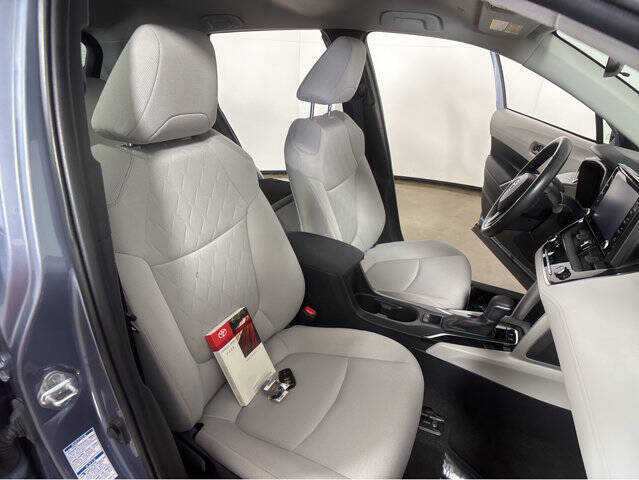 2022 Toyota Corolla Cross LE