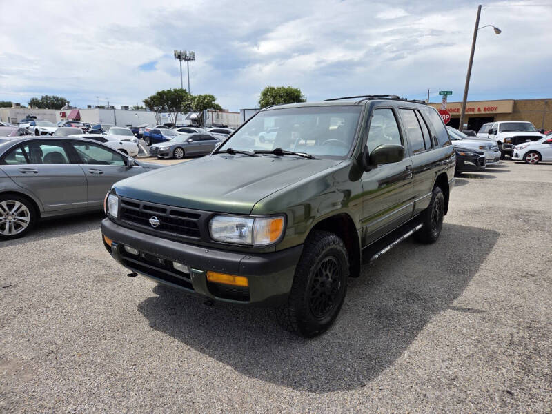 1996 Nissan Pathfinder LE