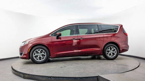 2017 Chrysler Pacifica Touring Plus