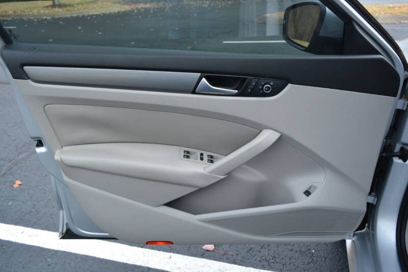 2014 Volkswagen Passat 2.0L TDI SE