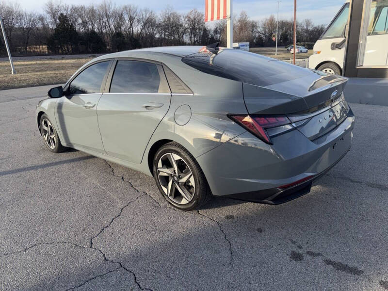2022 Hyundai Elantra Hybrid Limited