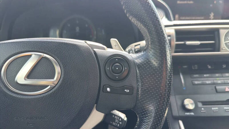 2016 Lexus IS 200t