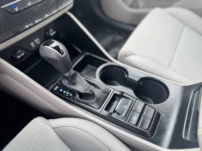 2020 Hyundai Tucson SE