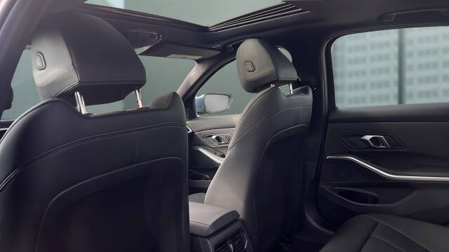 2025 BMW 3 Series 330i