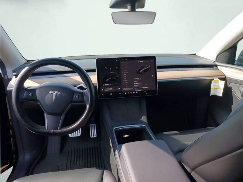 2023 Tesla Model Y Performance