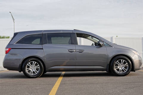 2011 Honda Odyssey EX-L w/DVD