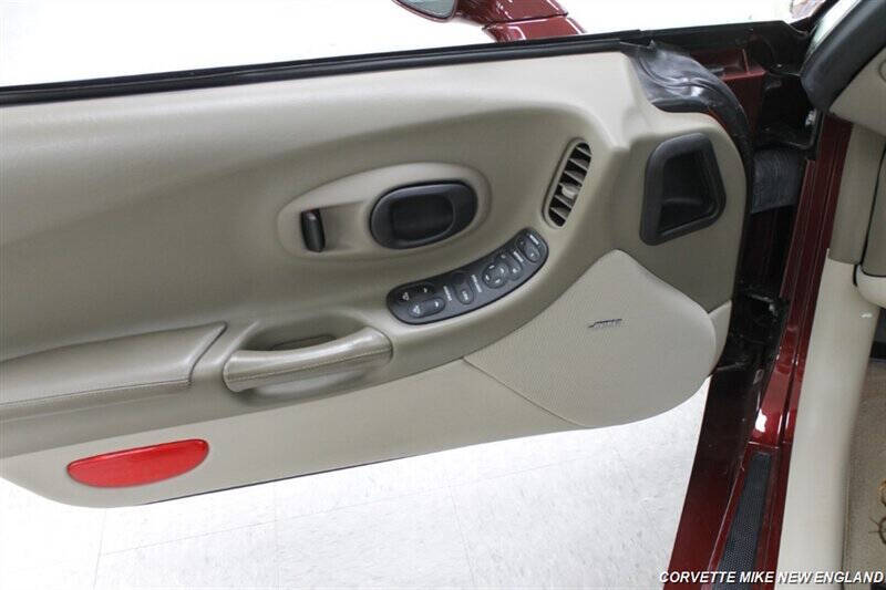 2003 Chevrolet Corvette 21