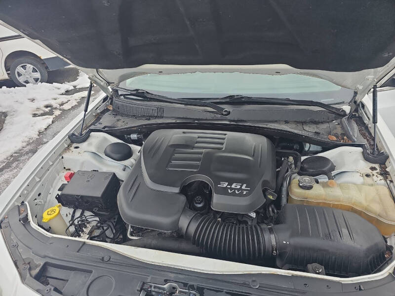 2016 Chrysler 300 Limited