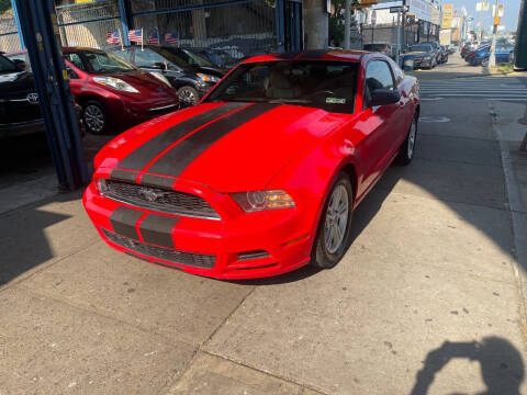 2013 Ford Mustang V6