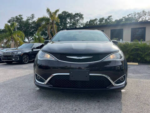 2017 Chrysler Pacifica