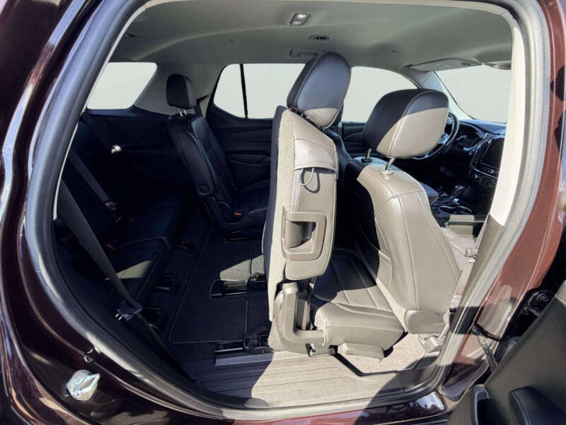 2020 Chevrolet Traverse LT Leather