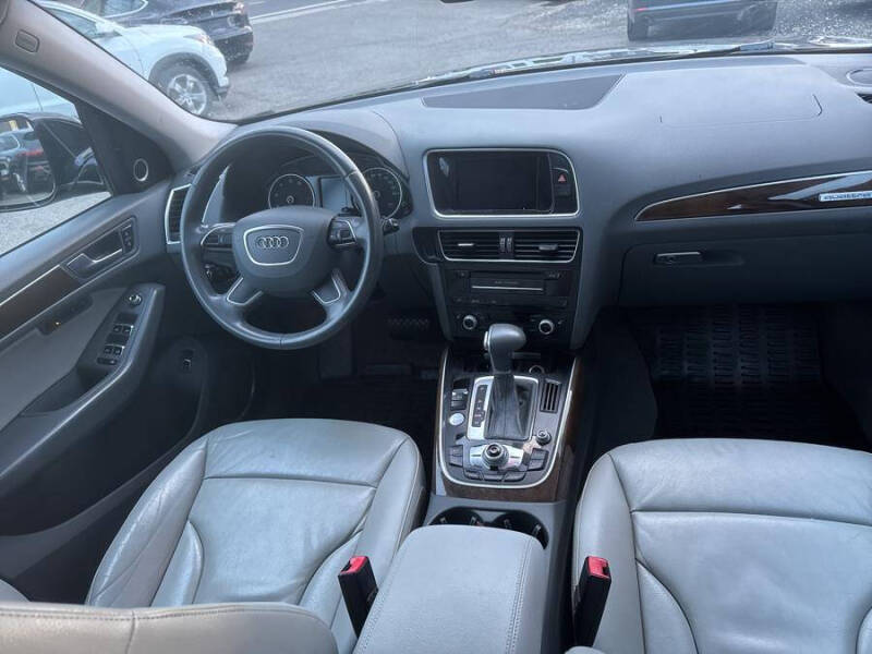 2017 Audi Q5 2.0T quattro Premium Plus