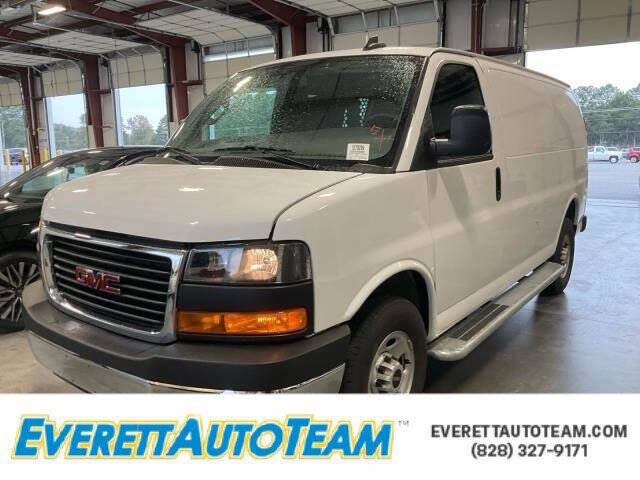2024 GMC Savana Cargo Work Van's photo