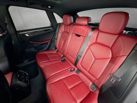 2023 Porsche Macan T