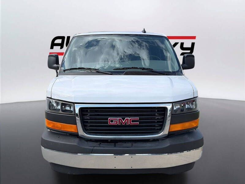 2025 Chevrolet Express 2500
