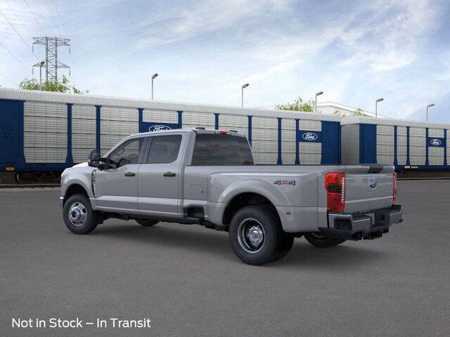 2026 Ford F-350 Super Duty XLT