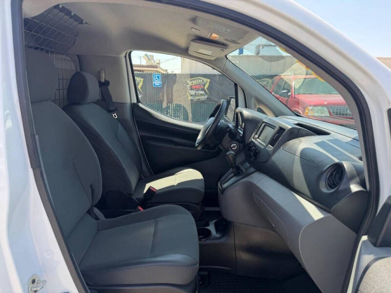 2020 Nissan NV200