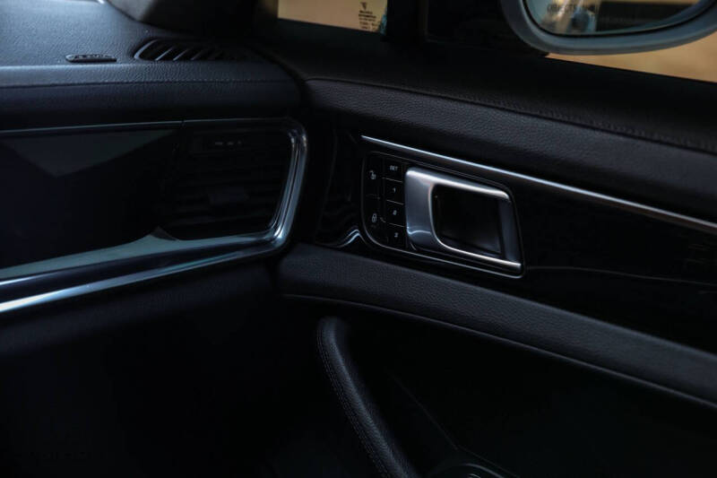 2018 Porsche Panamera