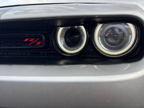 2015 Dodge Challenger R/T Plus Shaker