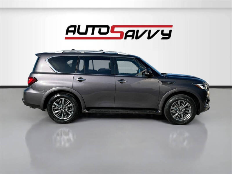 2022 Infiniti QX80 Luxe