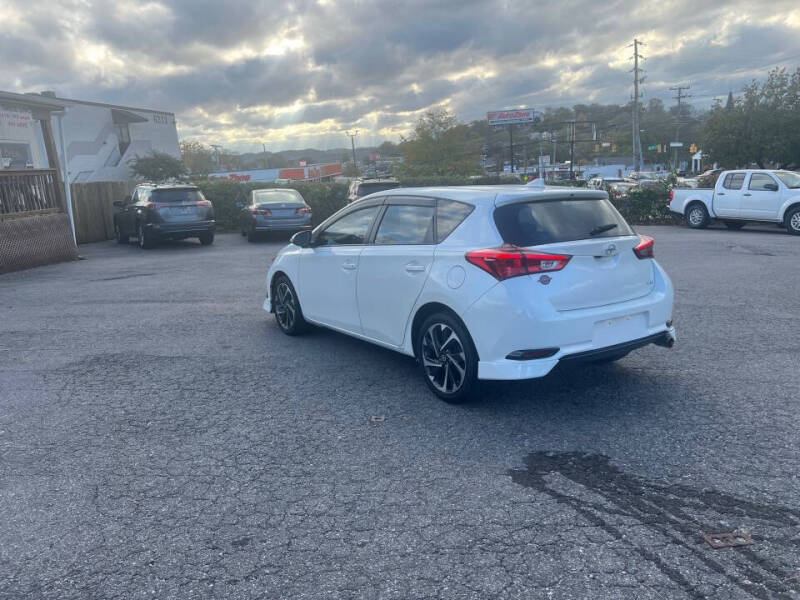 2016 Scion iM