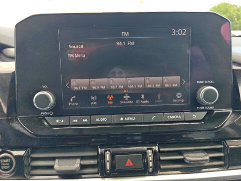 2023 Nissan Pathfinder SV