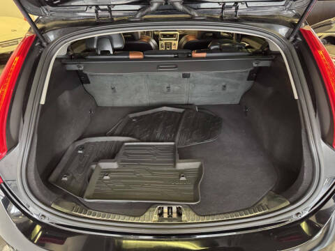 2018 Volvo V60 Cross Country T5 Premier