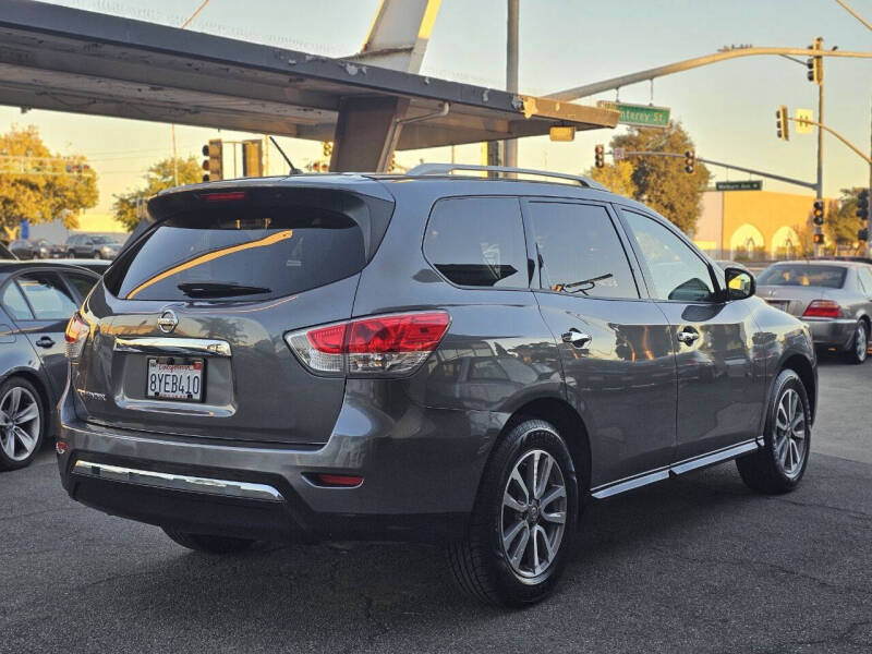 2016 Nissan Pathfinder S