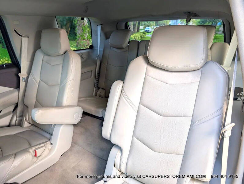 2015 Cadillac Escalade Luxury