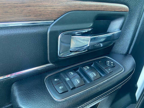 2017 RAM 1500 Laramie