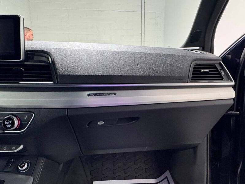 2020 Audi SQ5 3.0T quattro Premium Plus