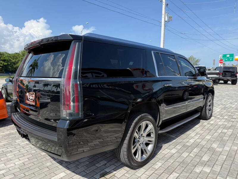 2020 Cadillac Escalade ESV Premium Luxury