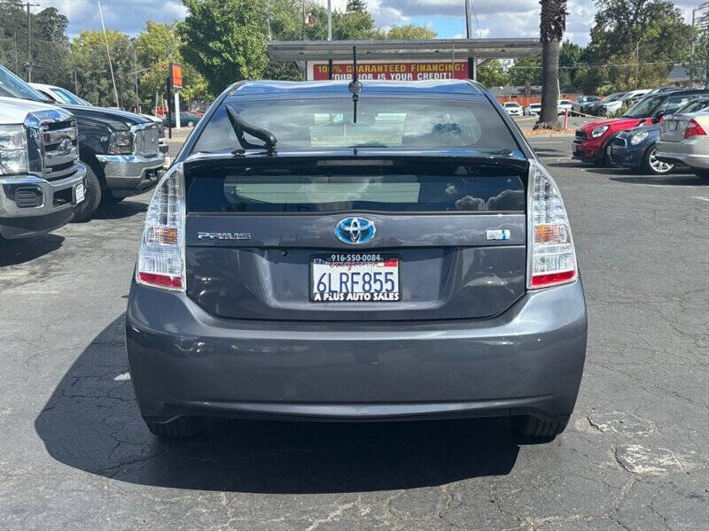 2010 Toyota Prius III