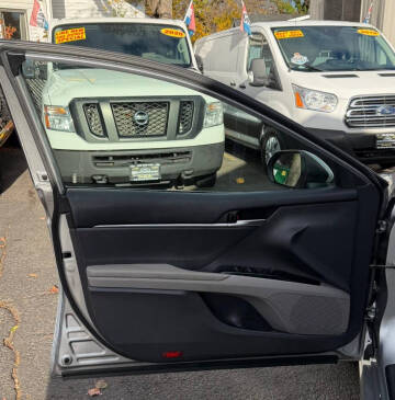 2020 Toyota Camry SE Nightshade