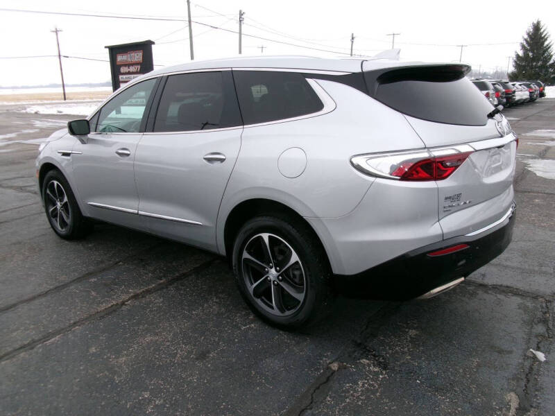 2022 Buick Enclave Essence