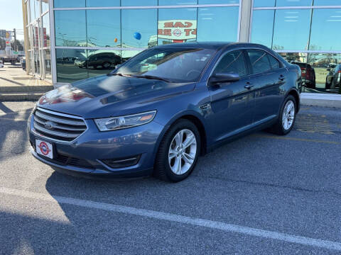 2018 Ford Taurus SEL