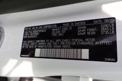 2023 Volvo XC60 B5 Plus Bright Theme