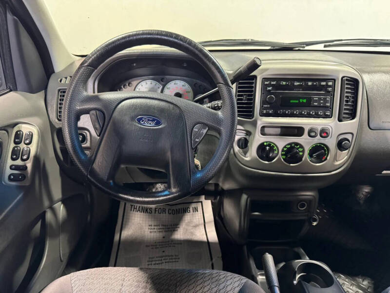 2003 Ford Escape XLT Popular 2