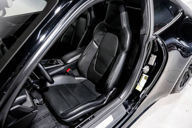 2020 Porsche 911 Carrera S