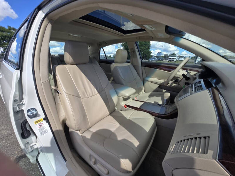 2010 Toyota Avalon