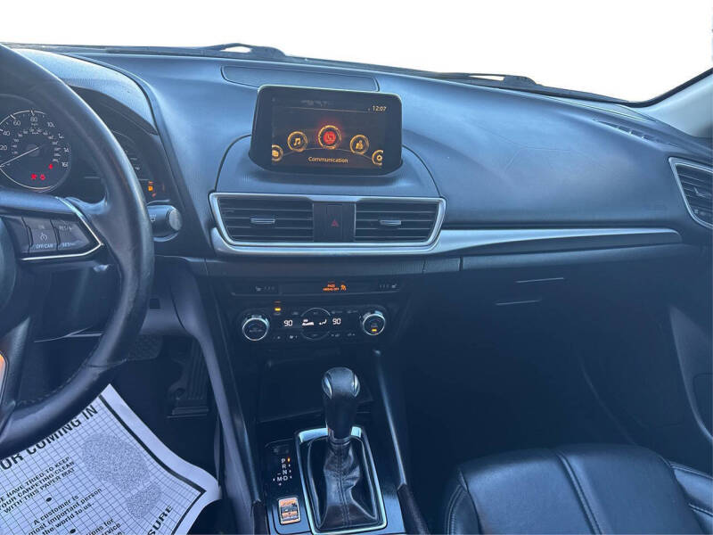 2017 Mazda MAZDA3 Touring